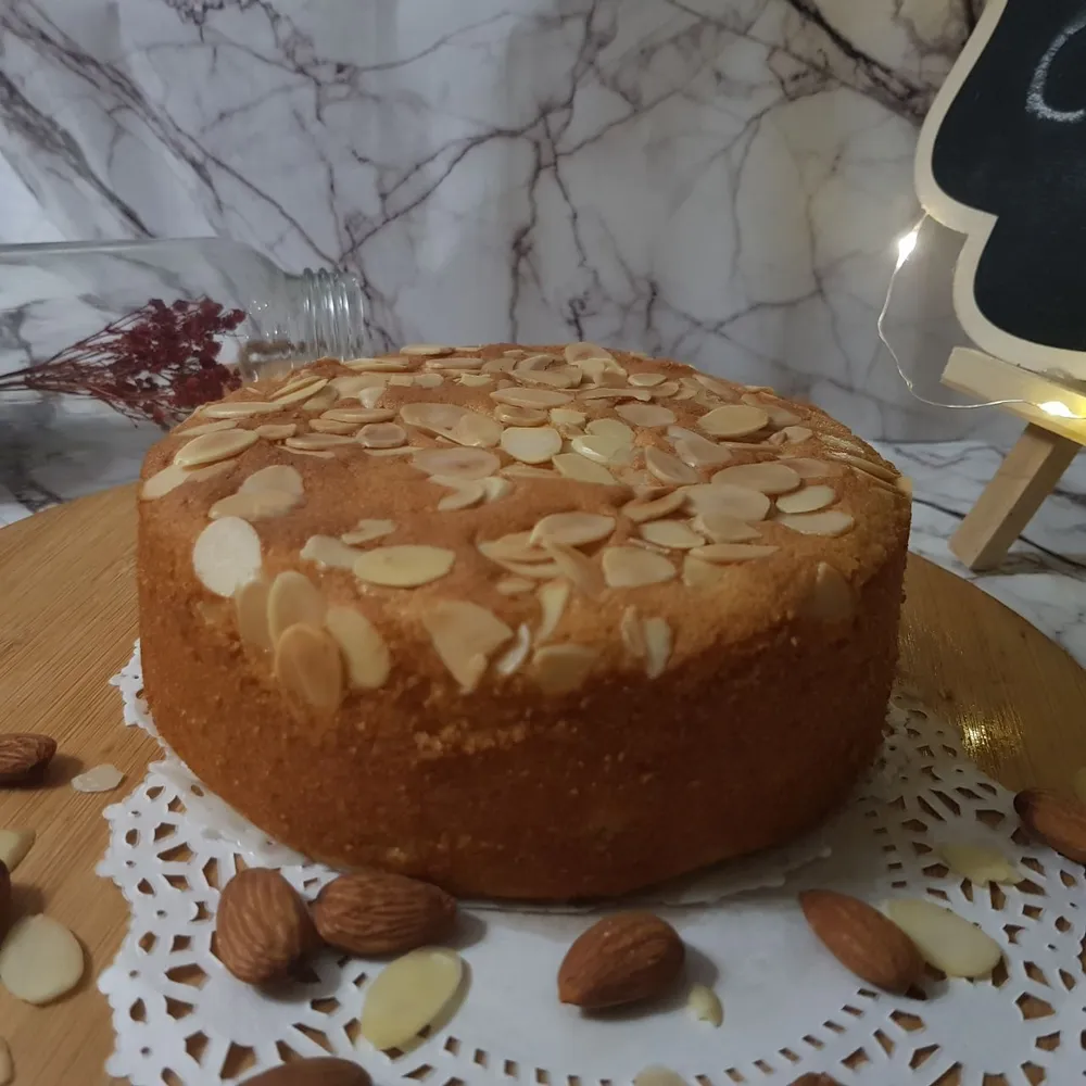 Semolina Almond Sugee Cake 