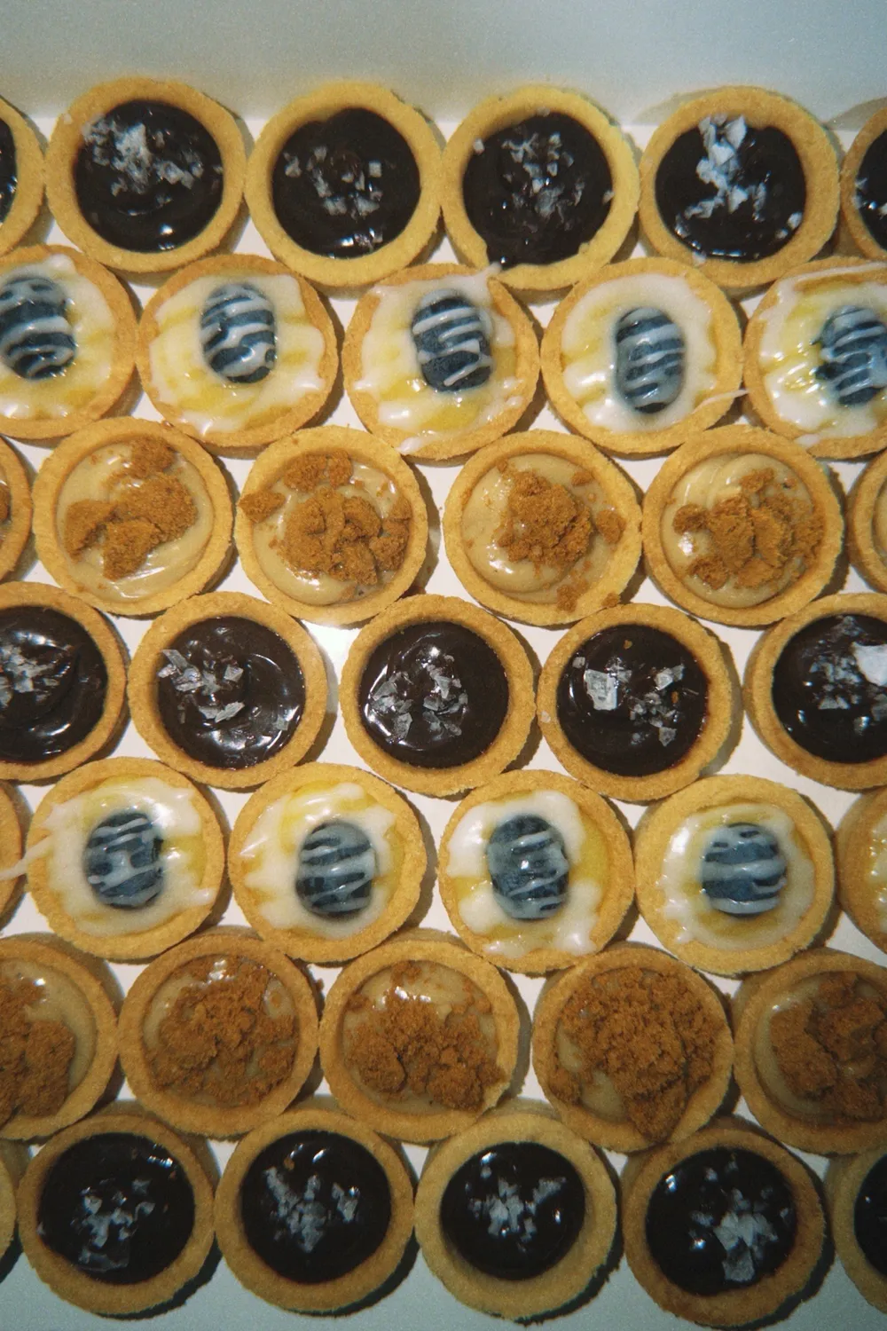 mini meltdown medley (42 pcs)
