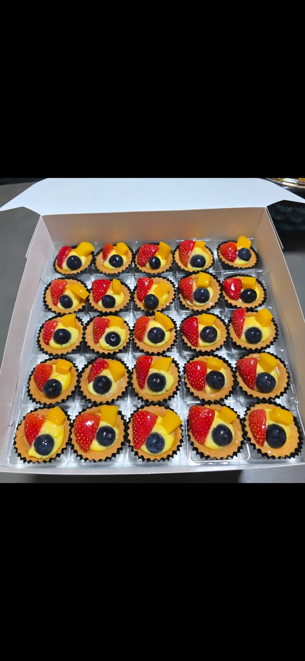Fruit Tartlets (25 pcs)